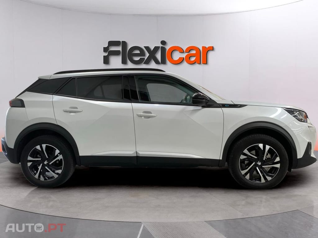 Peugeot E-2008 50 kWh Allure Pack