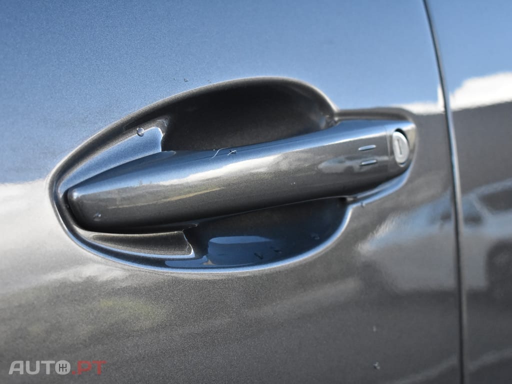 Peugeot 3008 1.6 Hybrid Allure Pack e-EAT8