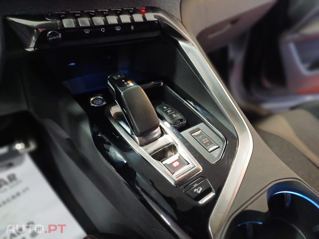 Peugeot 3008 1.6 Hybrid4 GT e-EAT8