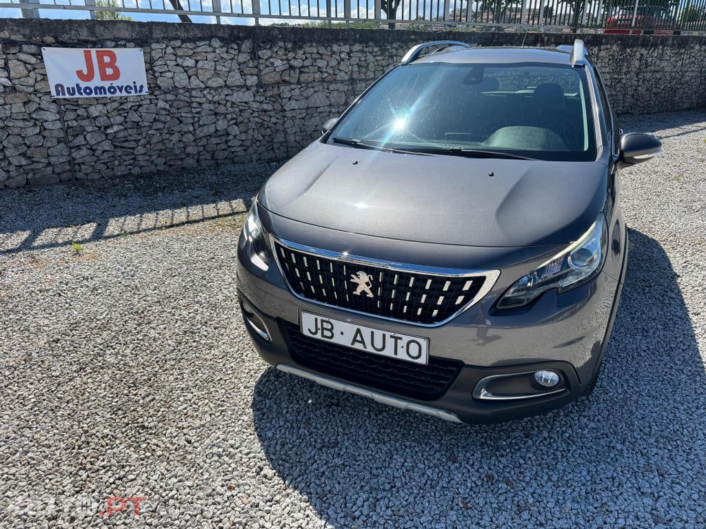Peugeot 2008 1.2 PureTech Allure