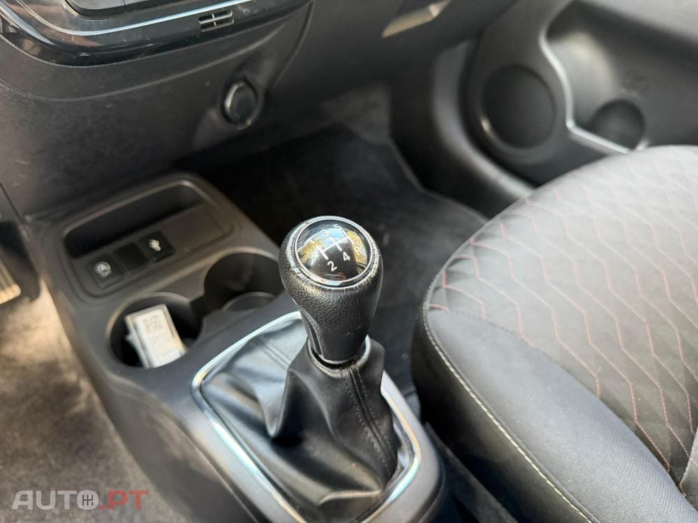 Mitsubishi Space Star 1.2 Intense Connect Edition