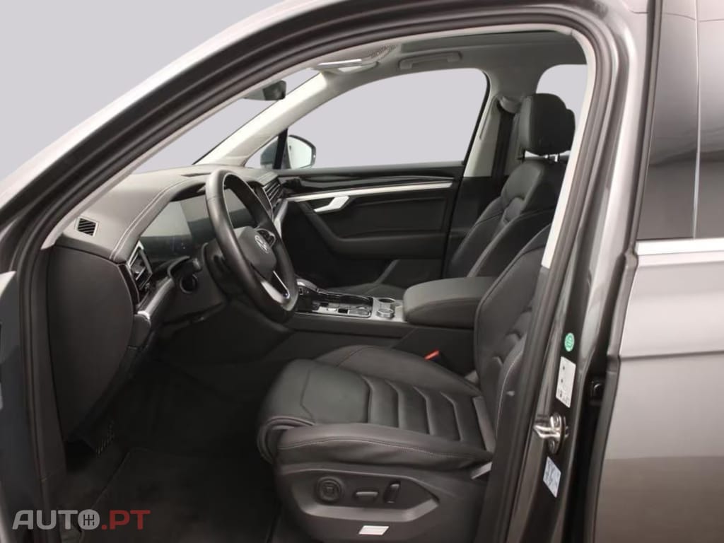 Volkswagen Touareg 4M 3.0 TSI I.V.A DEDUTIVEL 