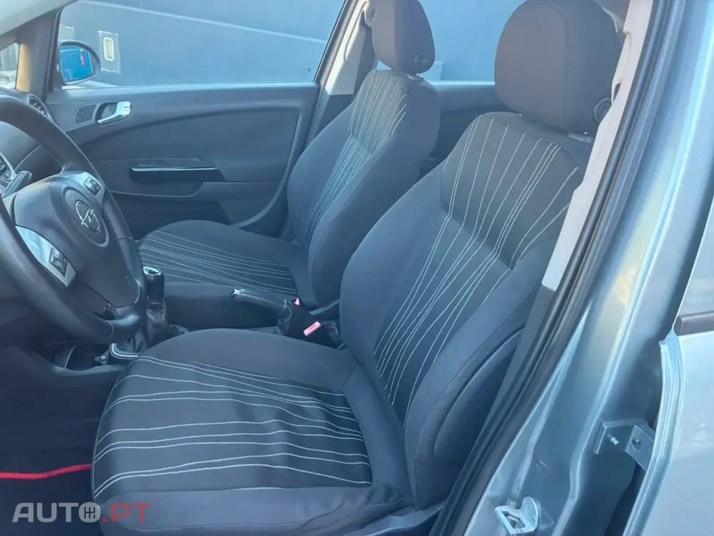 Opel Corsa 1.2 Enjoy
