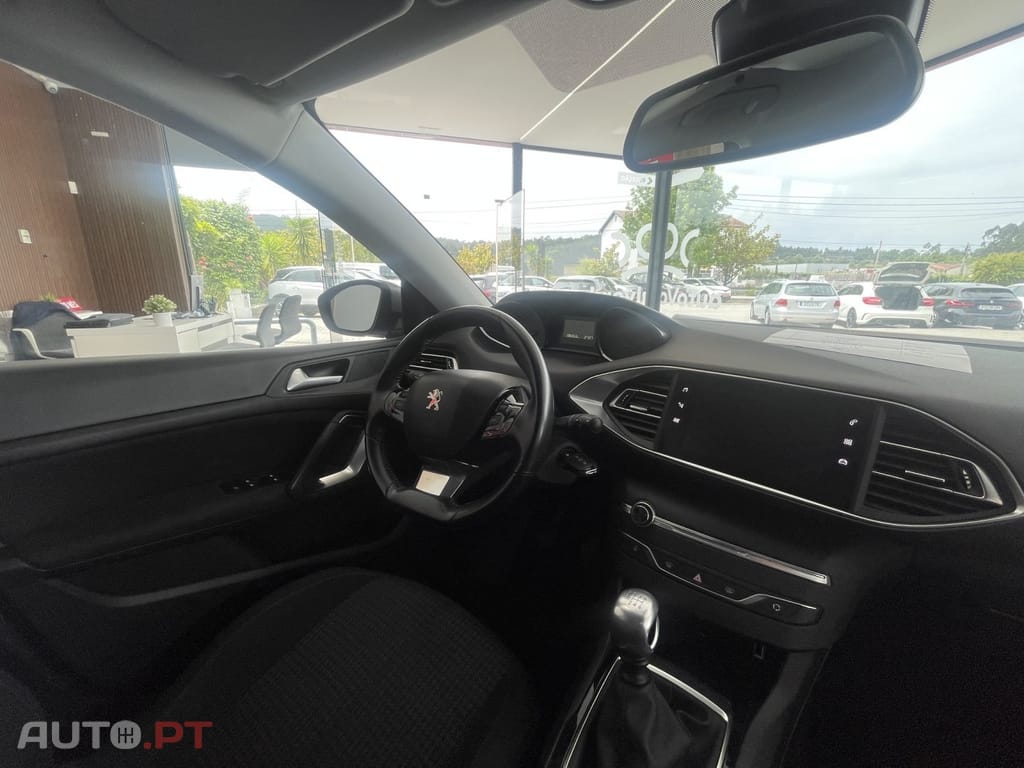 Peugeot 308 1.5 BlueHDi Style