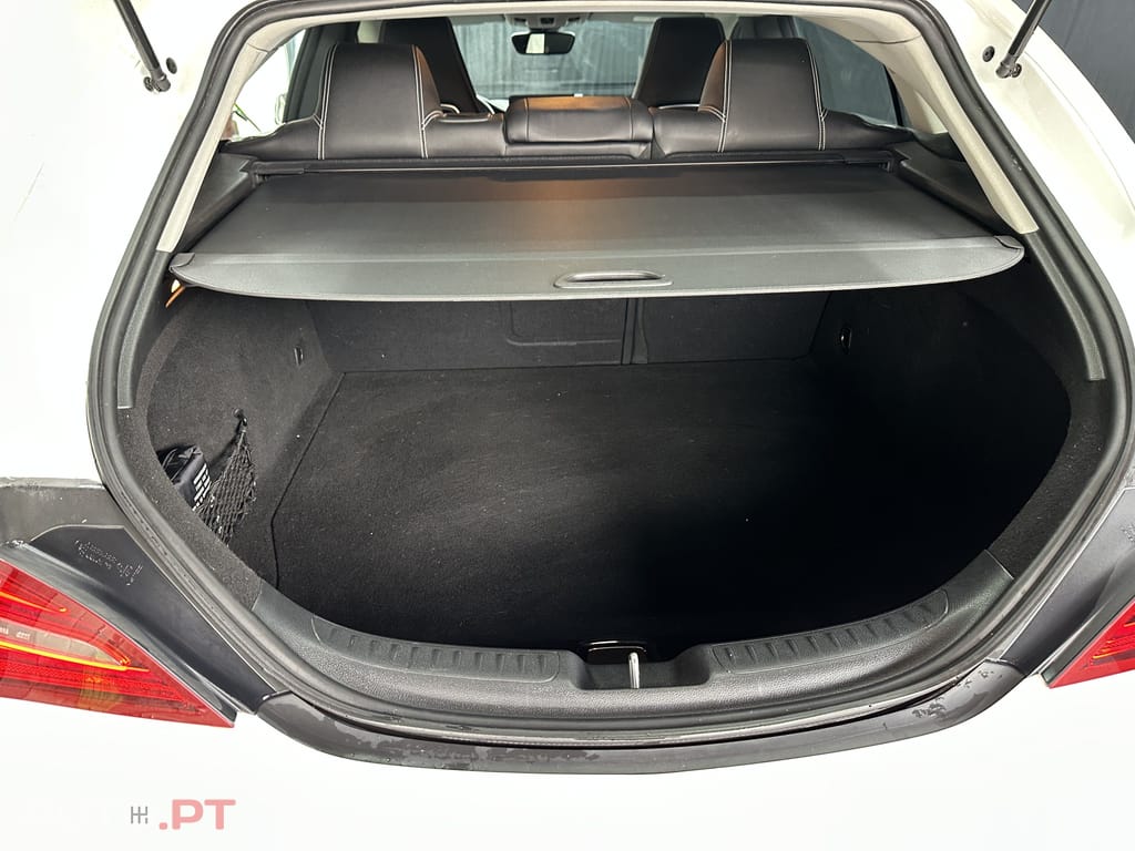 Mercedes-Benz CLA 200 d