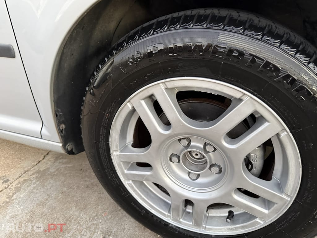 Volkswagen Golf 1.4 FSi Confortline