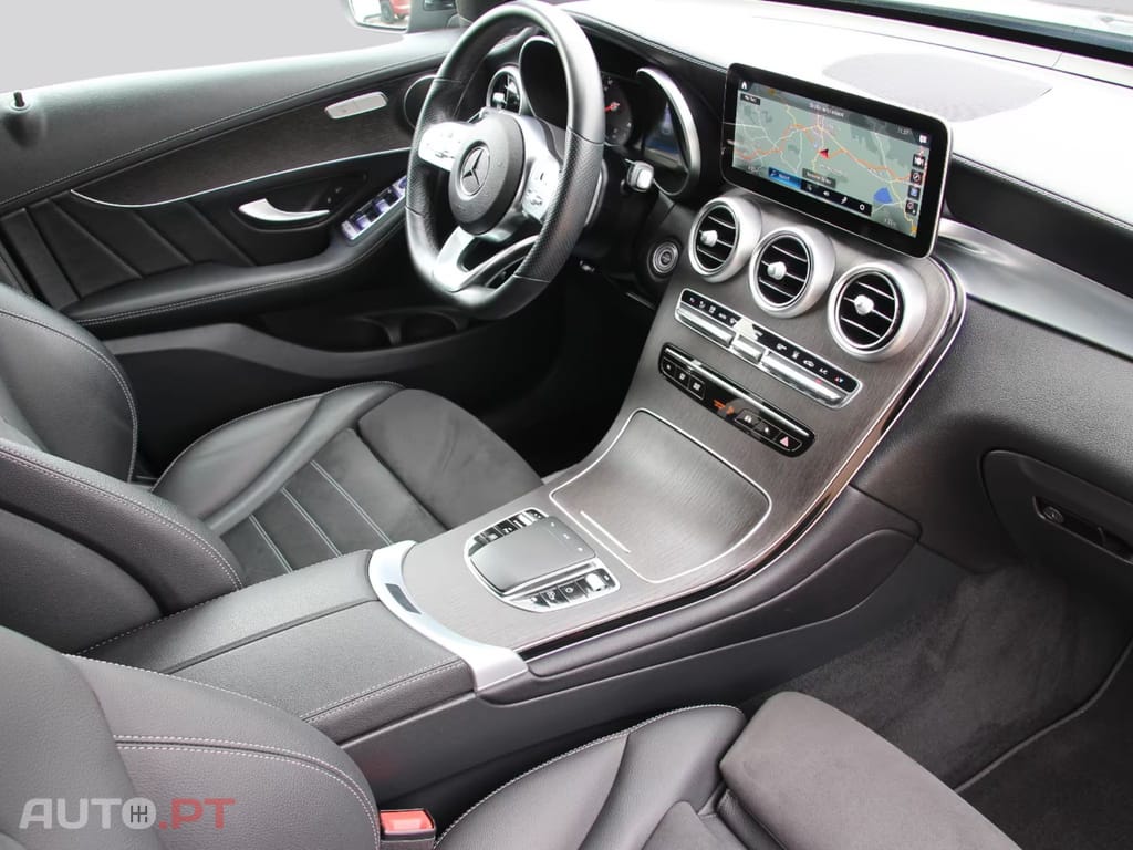 Mercedes-Benz GLC 300 I.V.A DEDUTIVEL de 4M Coupe AMG-Line