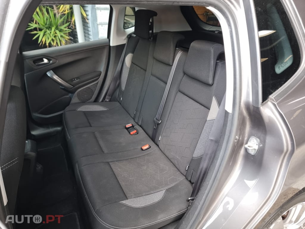 Peugeot 2008 1.6 BlueHDi Style