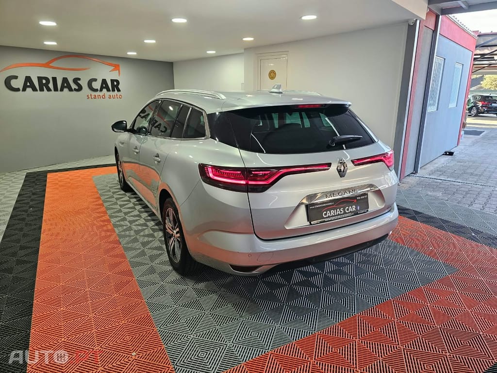 Renault Mégane Sport Tourer 1.5 Blue dCi Intens EDC