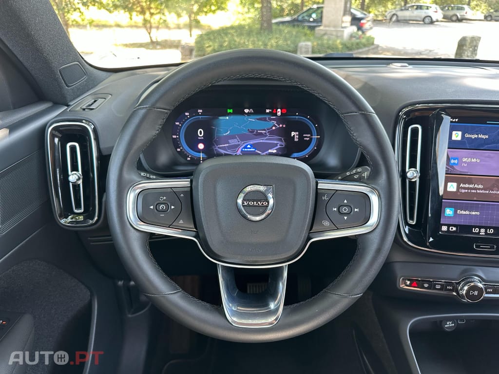 Volvo XC40 Recharge Plus
