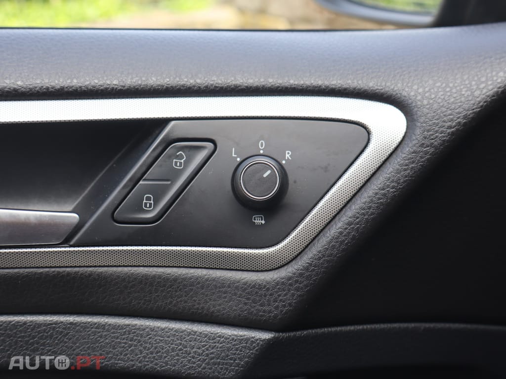 Volkswagen Golf 1.6 TDI Confortline