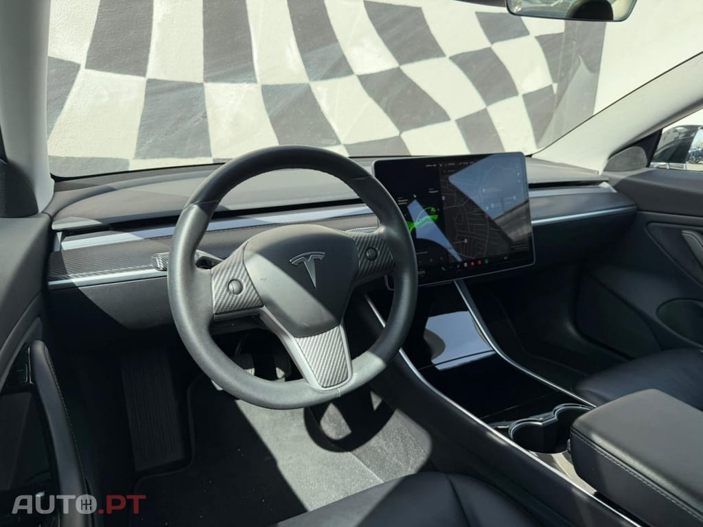 Tesla Model 3 Long Range AWD Dual Motor