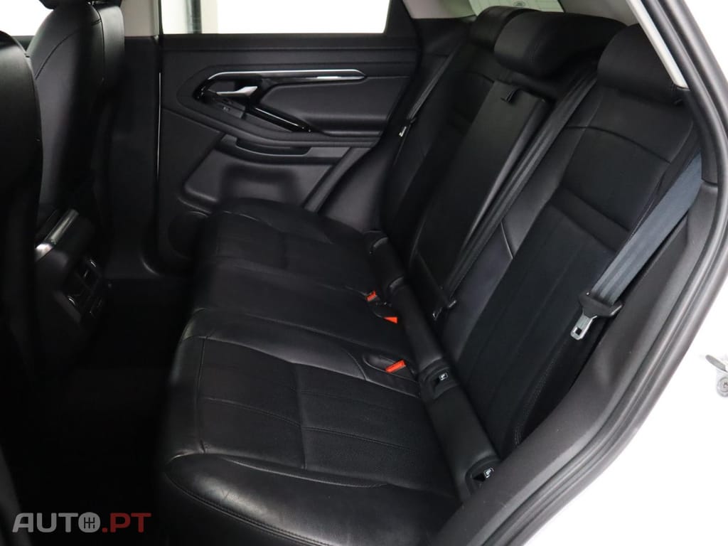 Land Rover Evoque 1.5 P300e AWD SE Auto