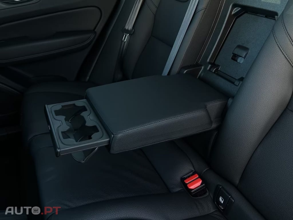 Volvo XC60 T8 Plus  I.V.A DEDUTIVEL