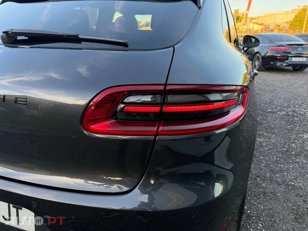 Porsche Macan S