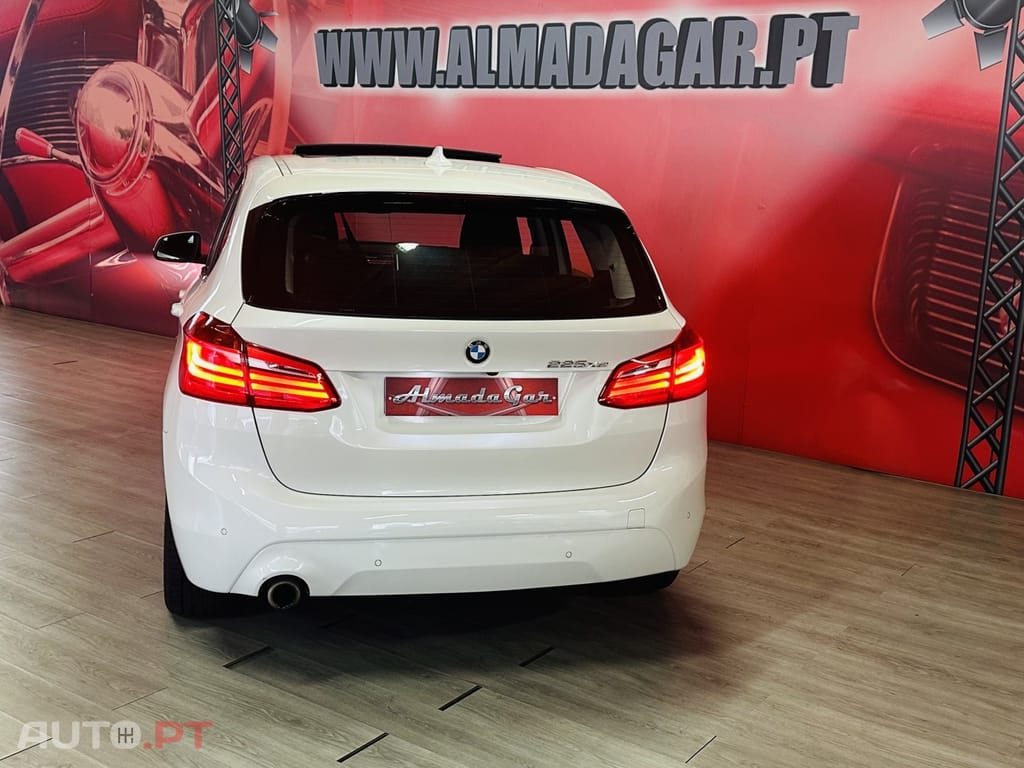 BMW 225 Line Sport