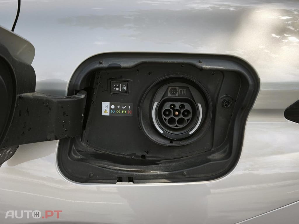 DS DS4 E-TENSE 225 PERFORMANCE LINE+