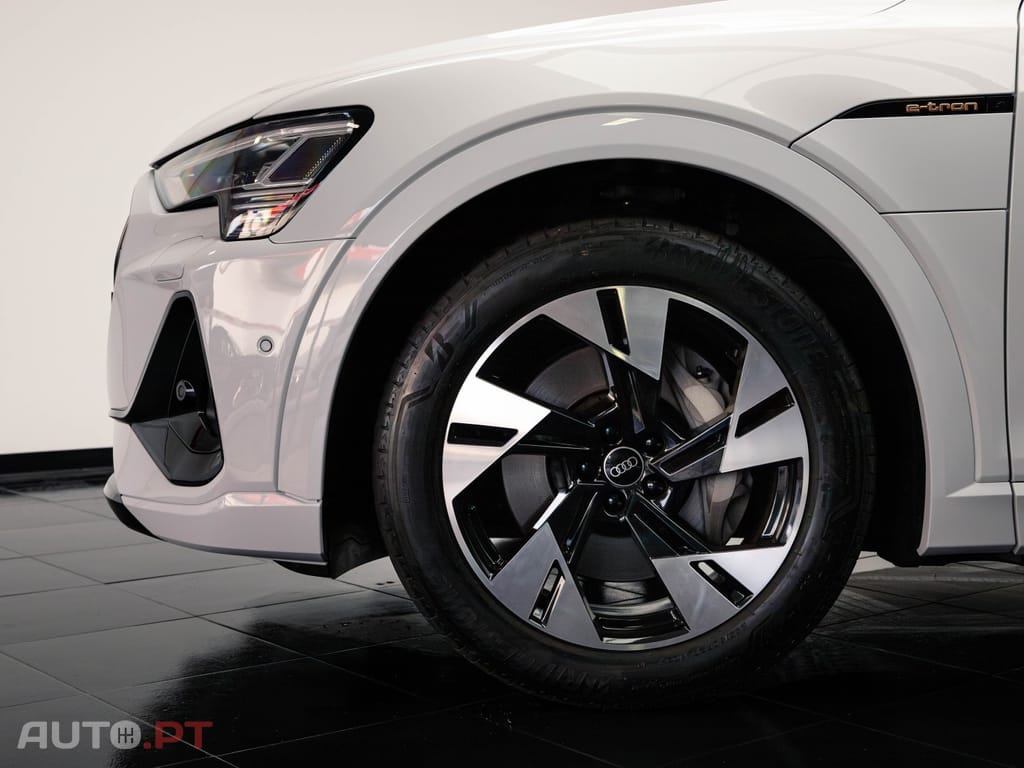 Audi E-Tron 55 quattro S line