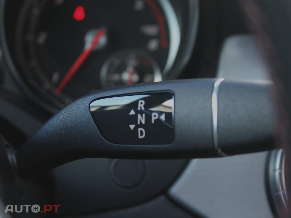 Mercedes-Benz CLA 200 d Shooting Brake AMG Line Aut.