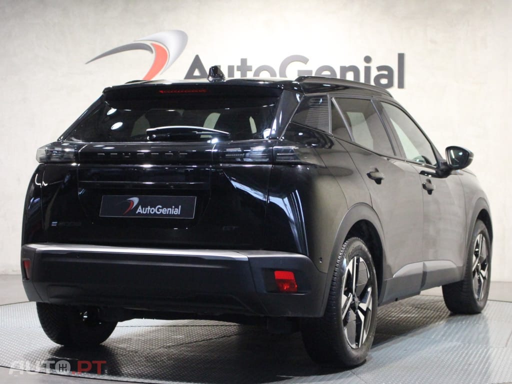 Peugeot E-2008 50 kWh GT