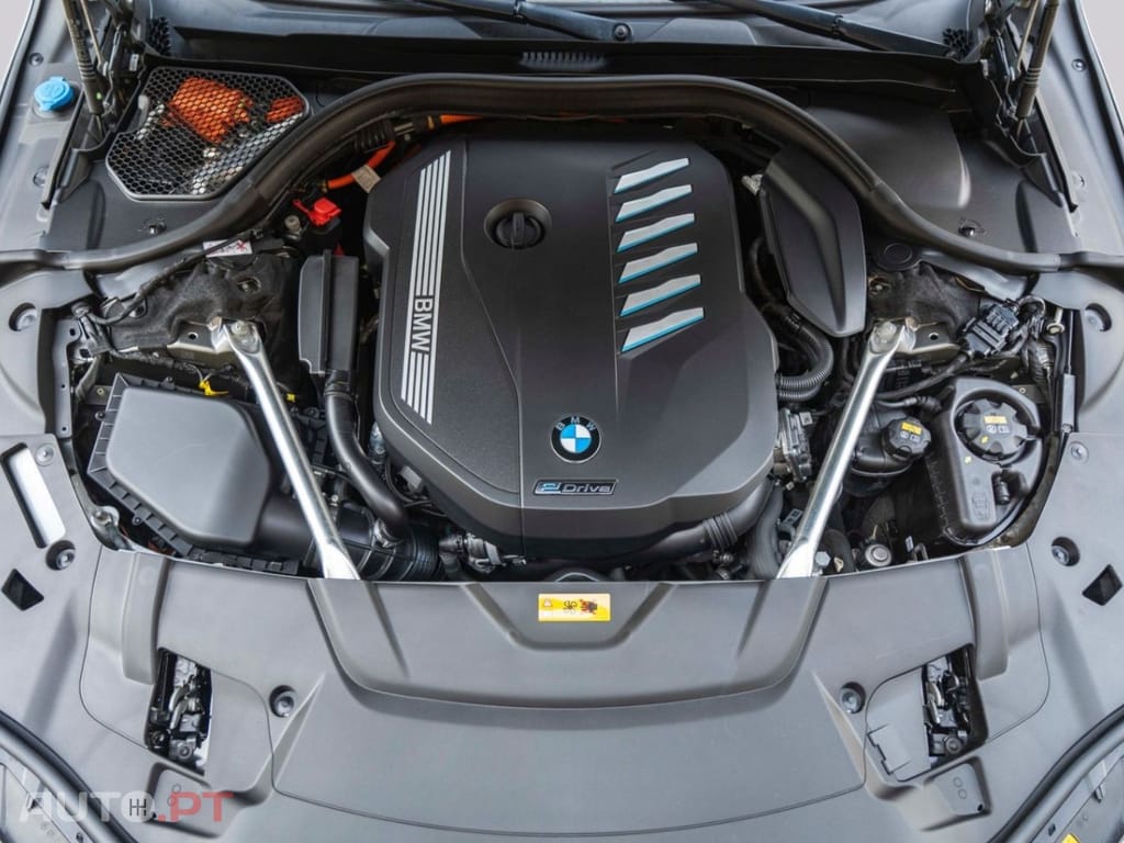 BMW 745 I.V.A DEDUTIVEL e M Sportpaket Laserlicht Head Up