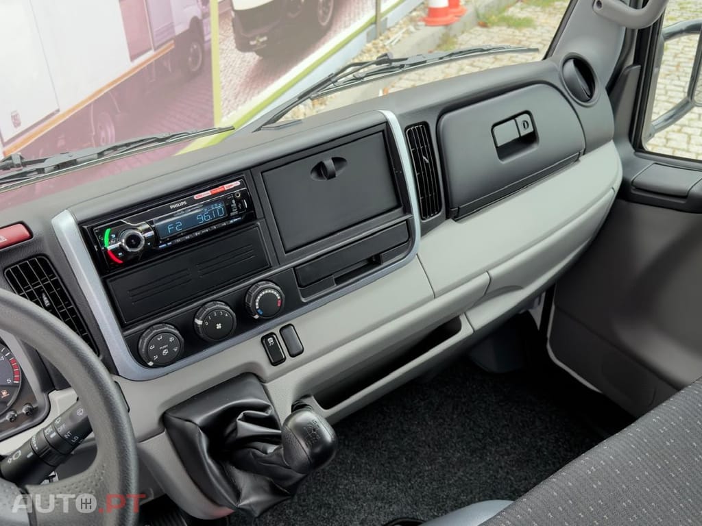 Mitsubishi Canter 3 S 15 TRI-BASCULANTE