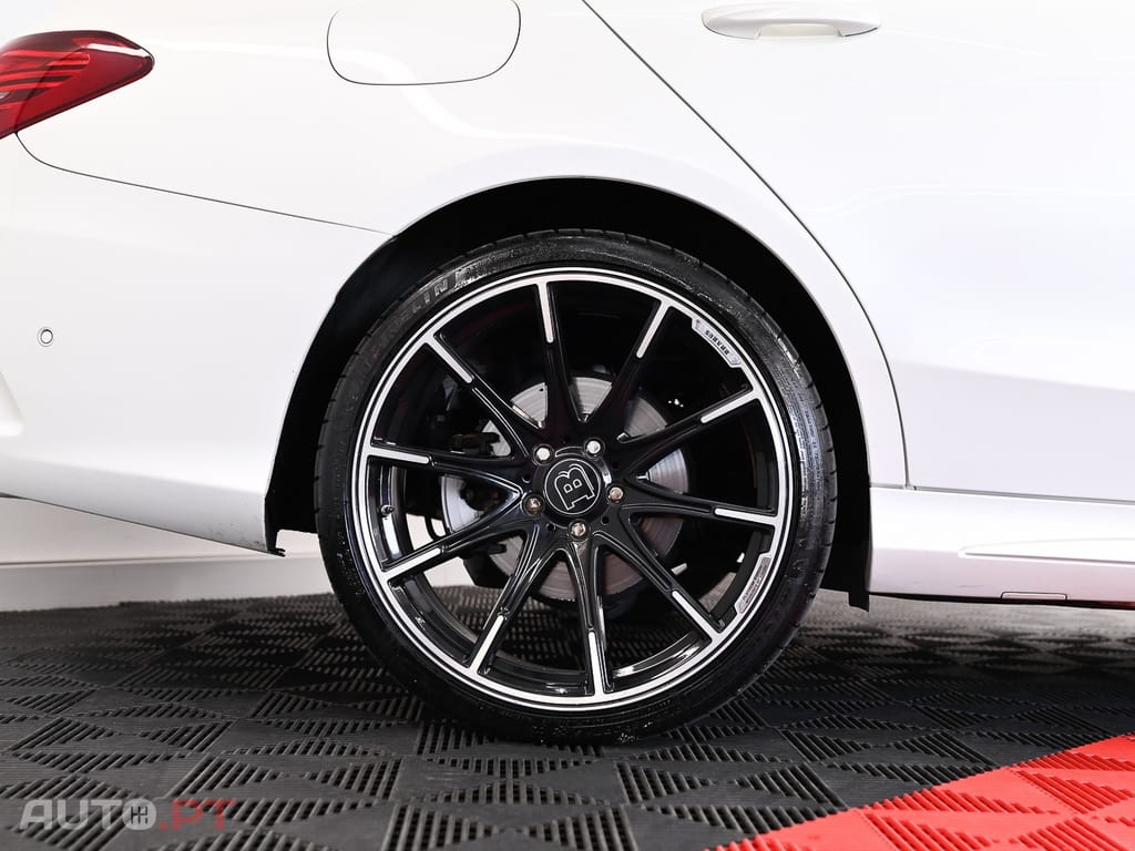 Mercedes-Benz C 300 de T 9G-TRONIC AMG Line