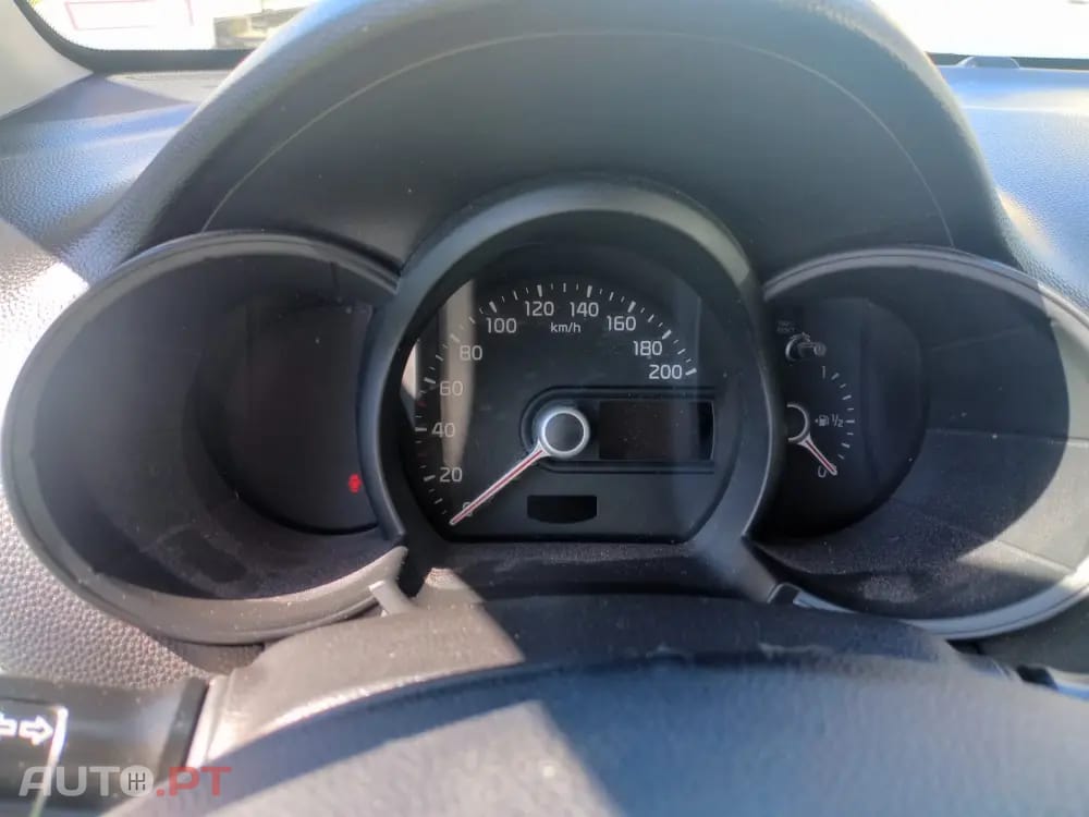 Kia Picanto 1.0L EX