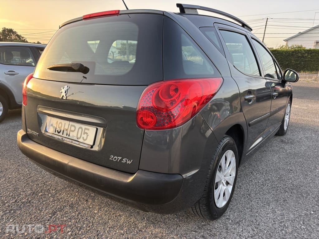 Peugeot 207 SW 1.4 Premium