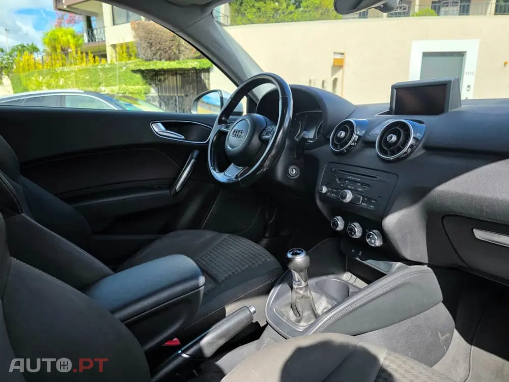 Audi A1 1.6 TDI S-line