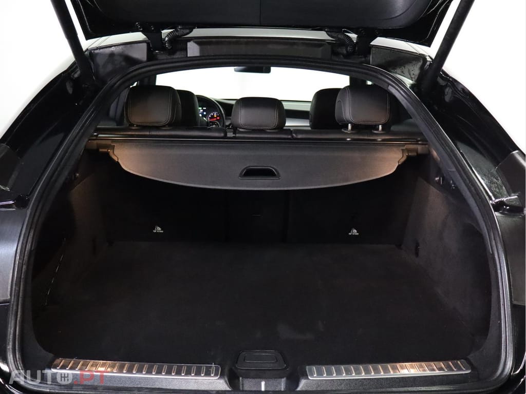 Mercedes-Benz GLC 300 e 4MATIC Coupé