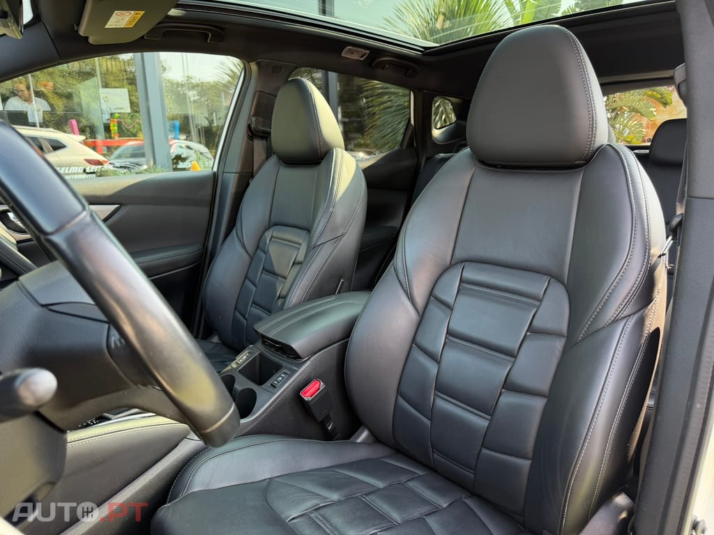 Nissan Qashqai 1.6 dCi Tekna Premium Pele Preta Xtronic