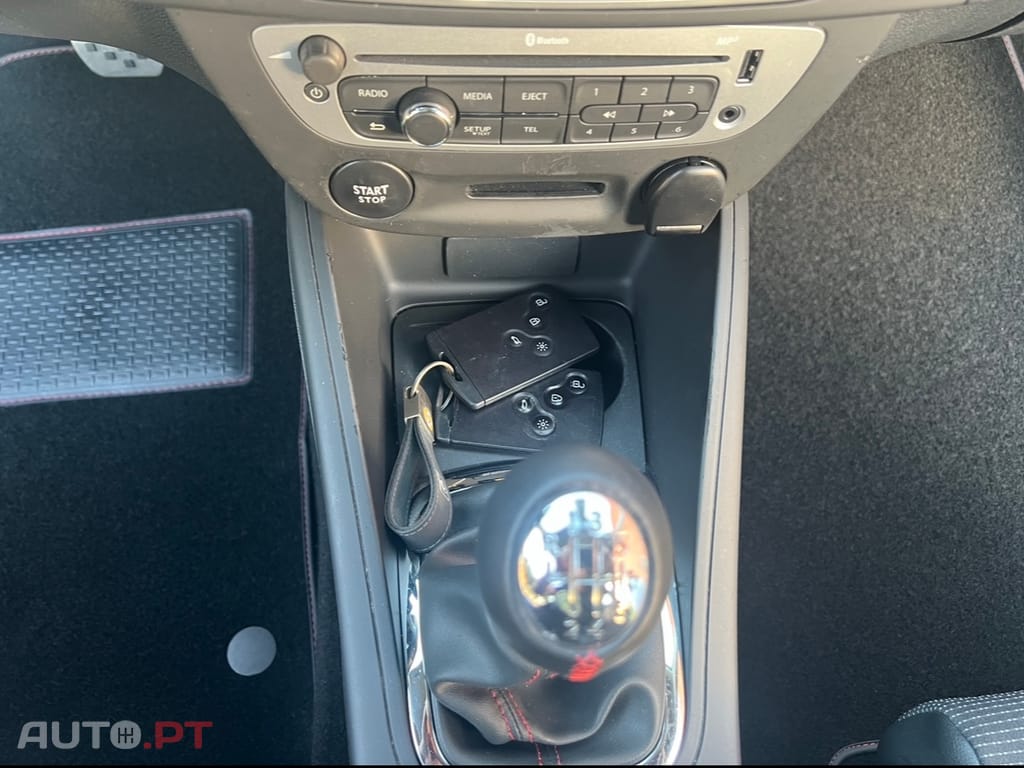 Renault Mégane Coupe 1.5 dci GT LINE 2015