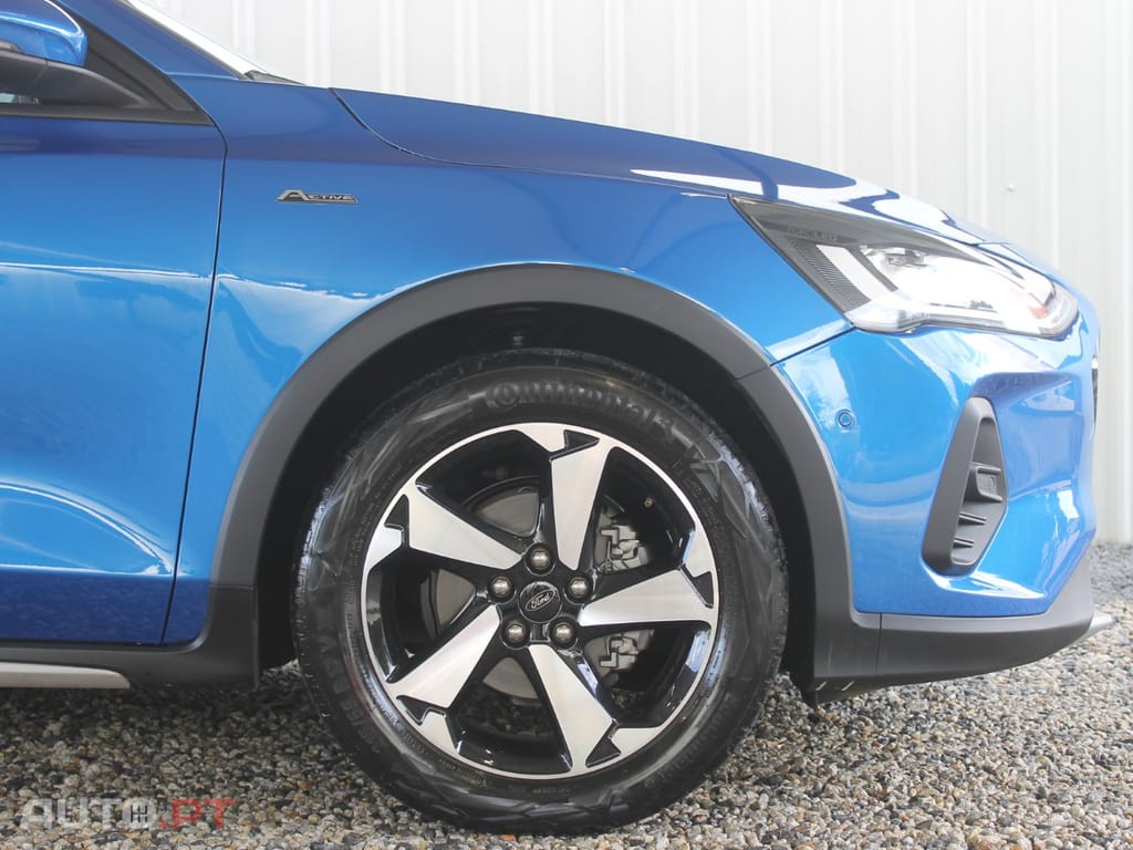 Ford Focus 1.0 EcoBoost MHEV Active X