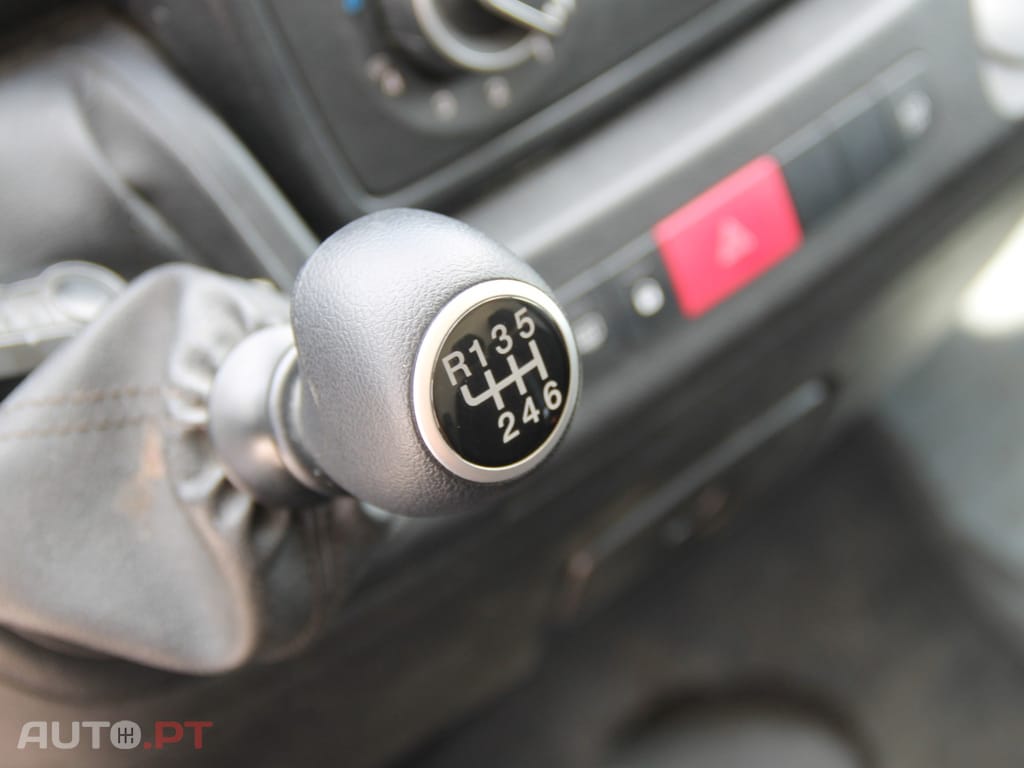 Peugeot Boxer 2.2 BlueHDi 330 L2H2 — fotografia 7