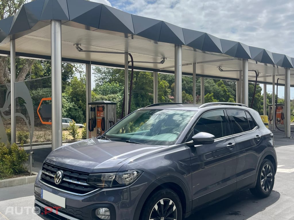 Volkswagen T-Cross Life 1.0 TSI