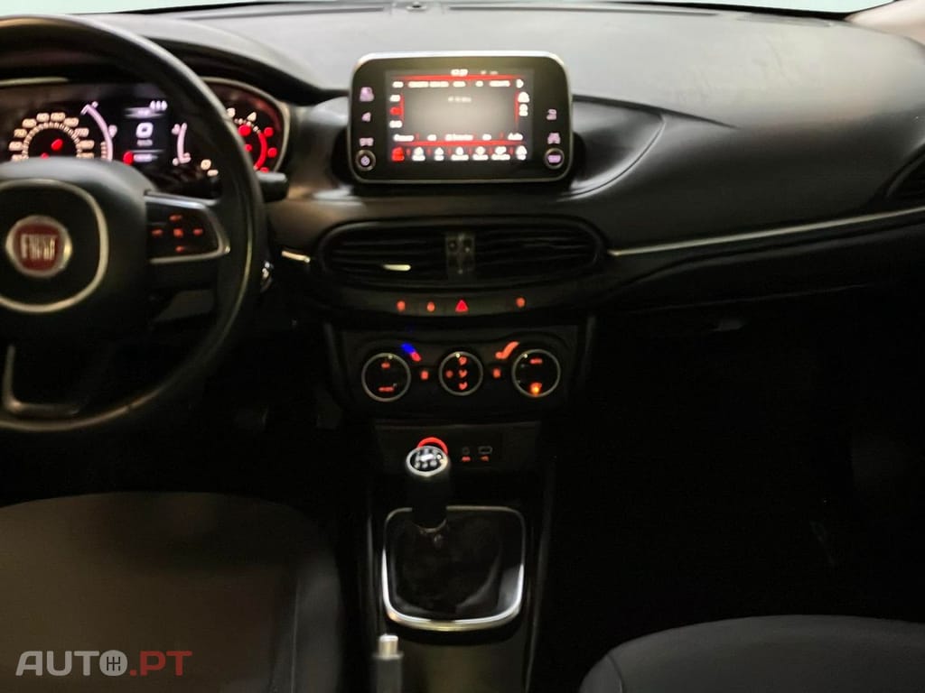 Fiat Tipo 1.3 M-Jet Lounge