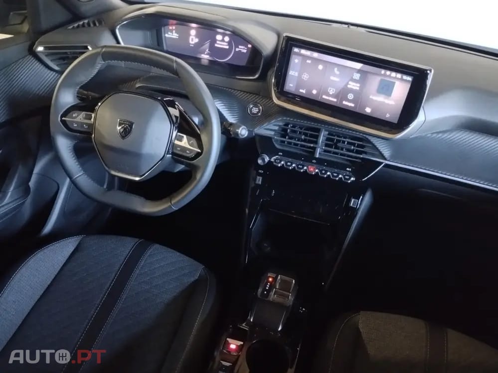 Peugeot E-2008 50 kWh Allure