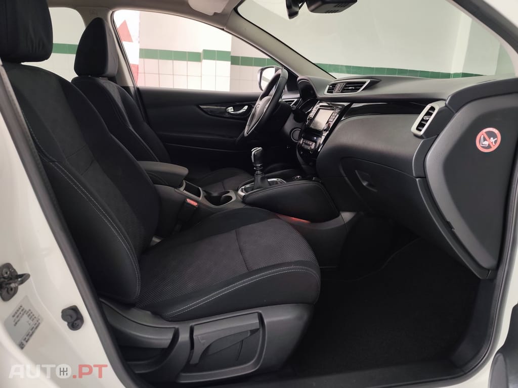 Nissan Qashqai 1.5 dCi N-Connecta 18