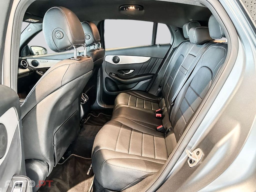 Mercedes-Benz GLC 300 I.V.A DEDUTIVEL e 4M AMG 