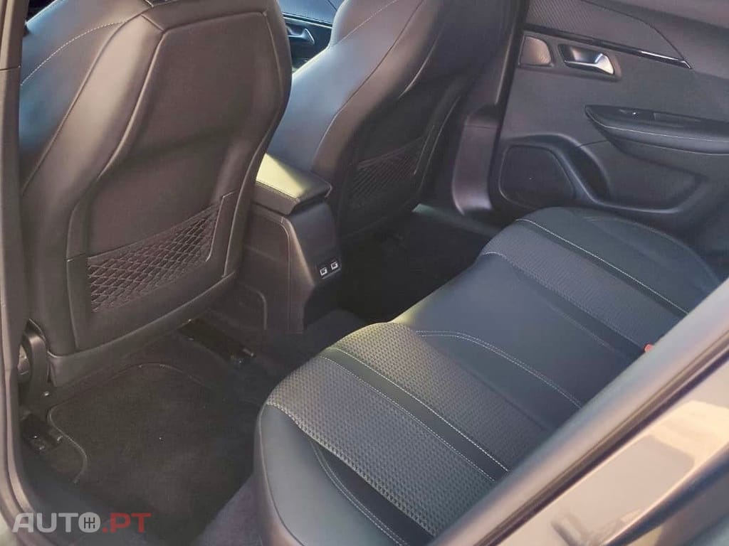 Peugeot 2008 1.5 BlueHDi GT