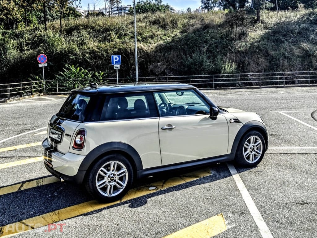 MINI Cooper Cooper Baker Street
