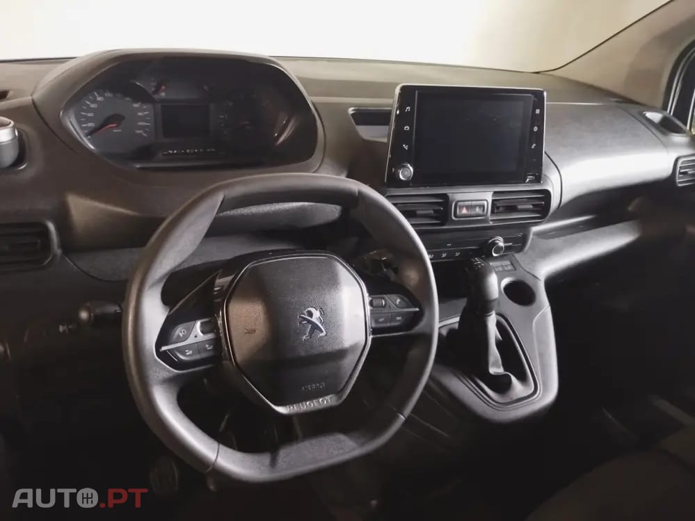 Peugeot Partner 1.5 Blue-HDI Premiun 3Lug