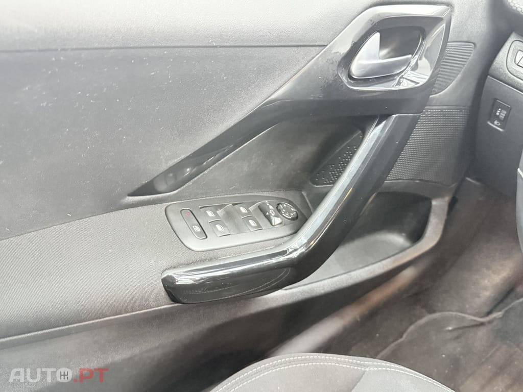 Peugeot 208 1.2 PureTech Allure