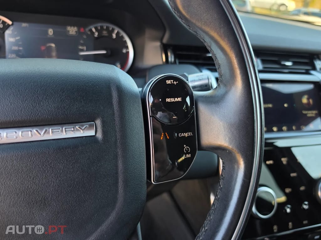Land Rover Discovery Sport Outro