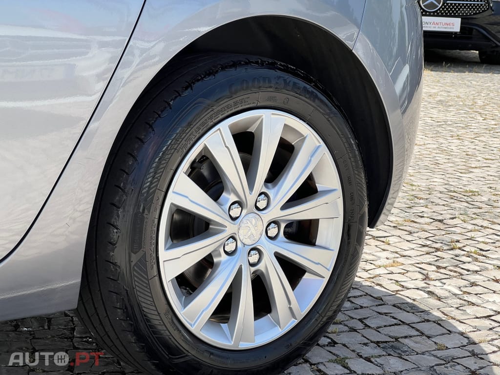 Peugeot 308 1.5 BlueHDi Style