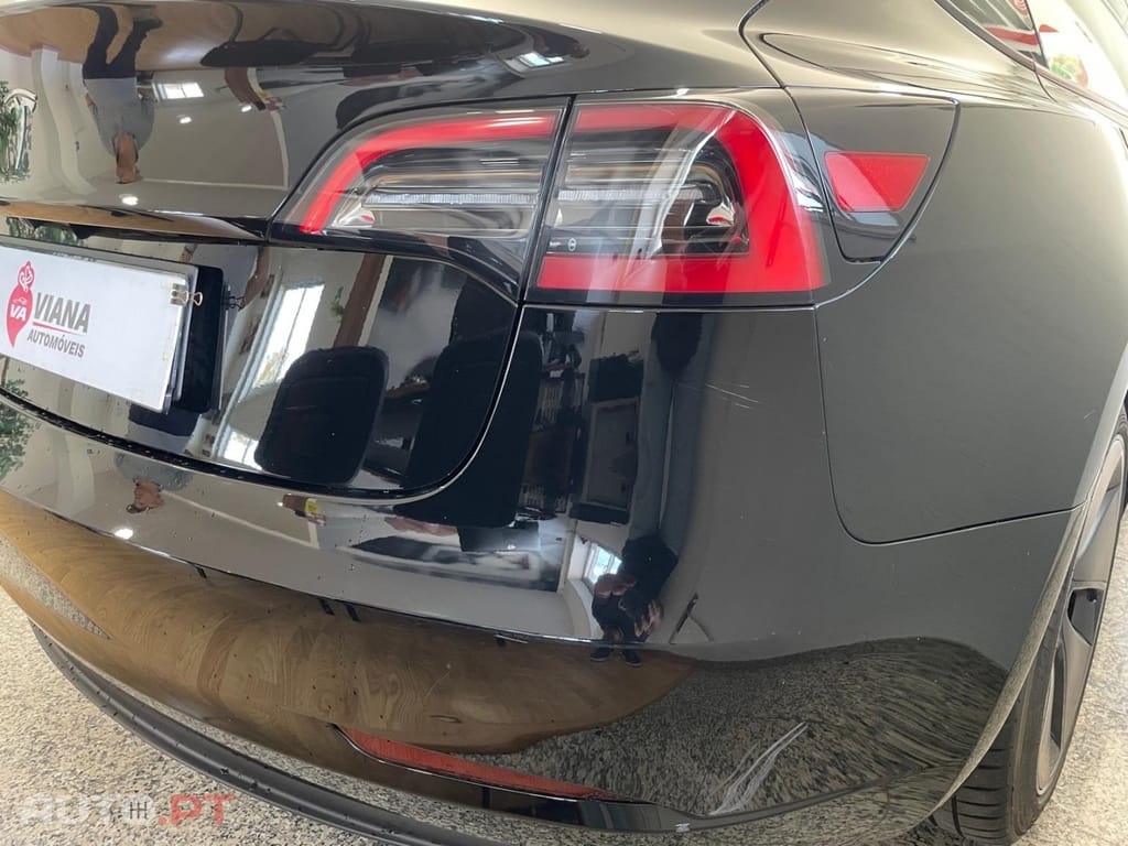 Tesla Model 3 Tração Traseira