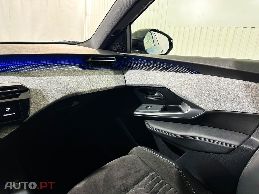 Peugeot E-3008 73 kWh GT