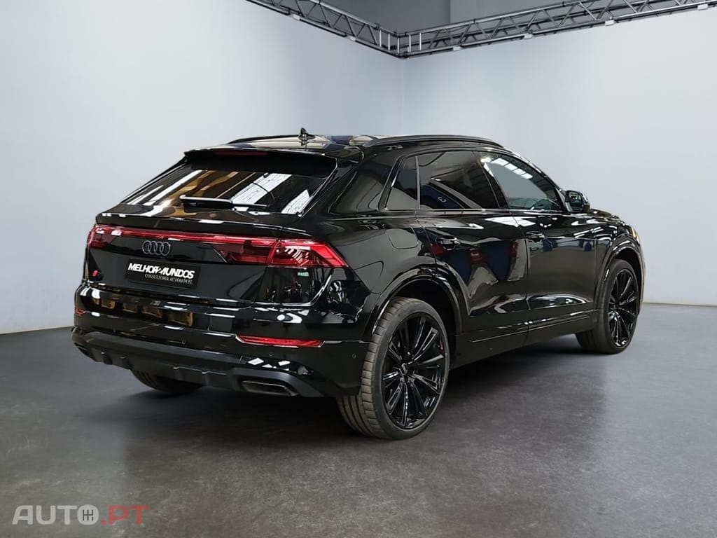 Audi Q8 60 TFSIe quattro Competition Tiptronic