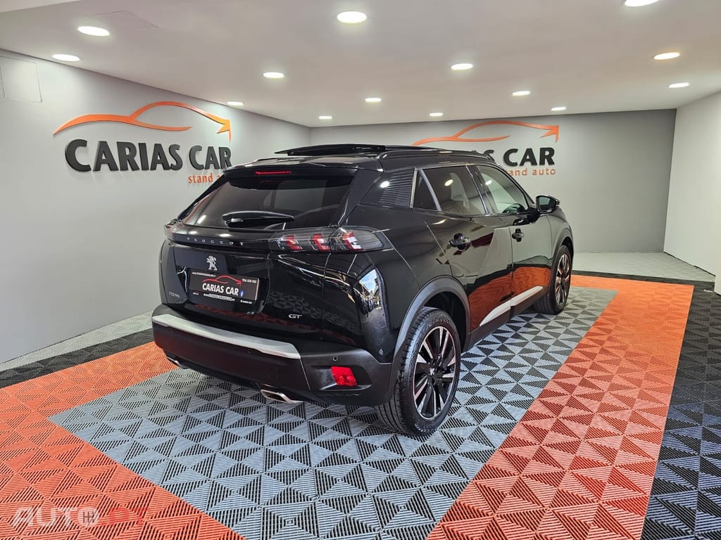 Peugeot 2008 1.2 PureTech GT EAT8